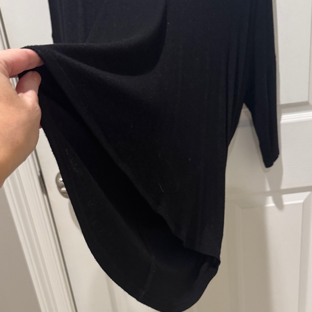 Express Charcoal V-Neck Top - Picture 9 of 12